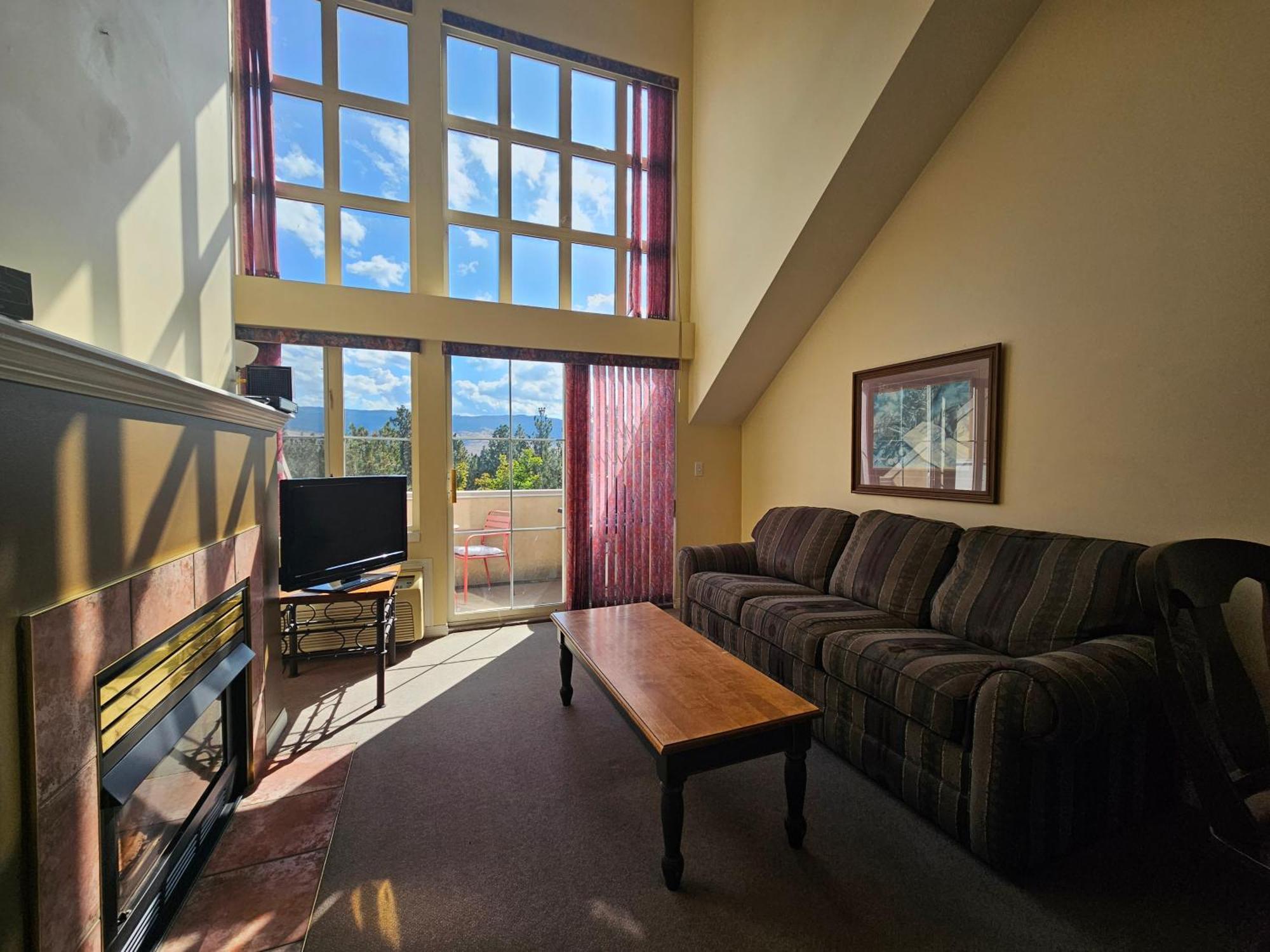 Borgata Lodge Resort Kelowna Dış mekan fotoğraf