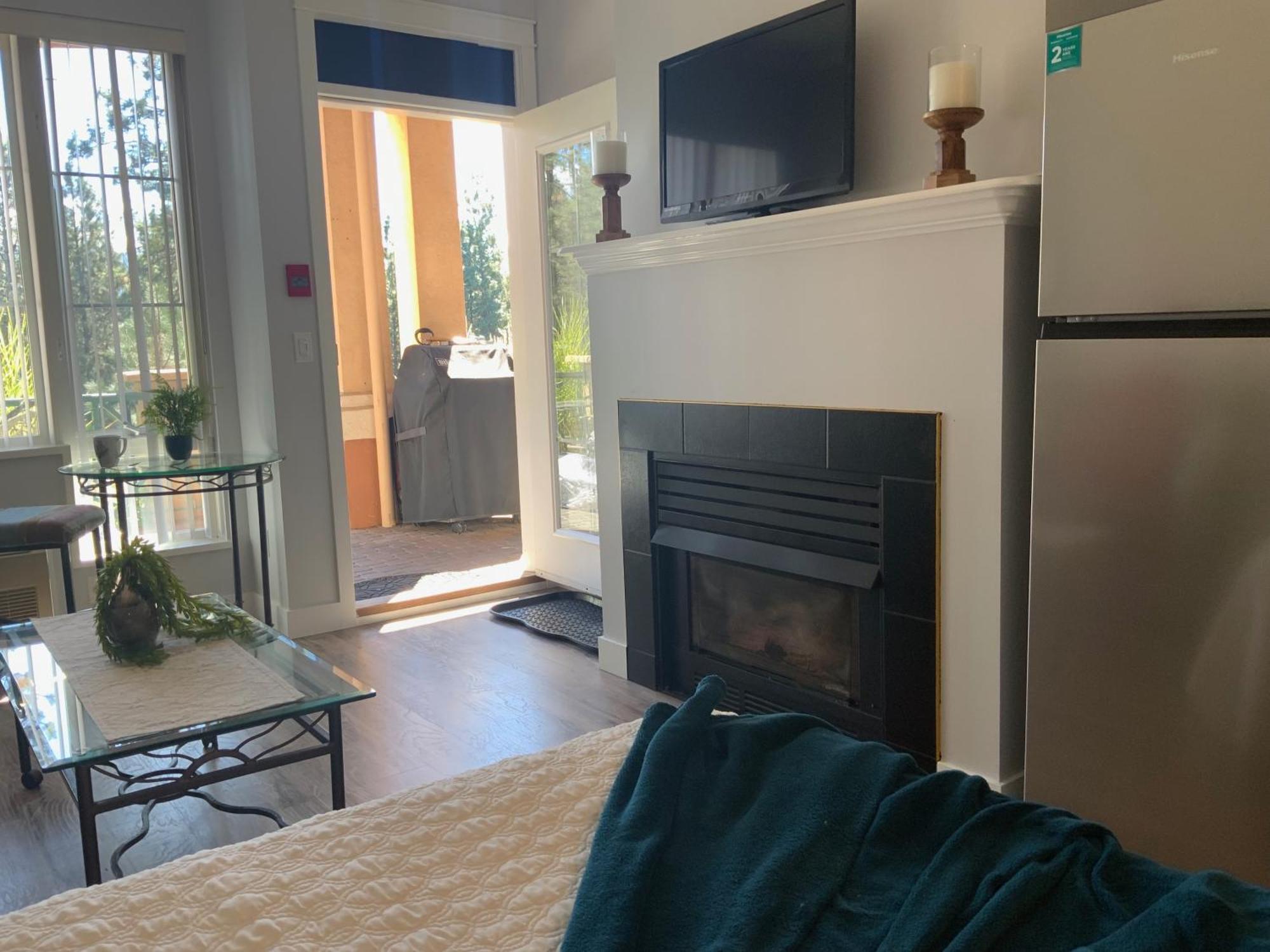 Borgata Lodge Resort Kelowna Dış mekan fotoğraf