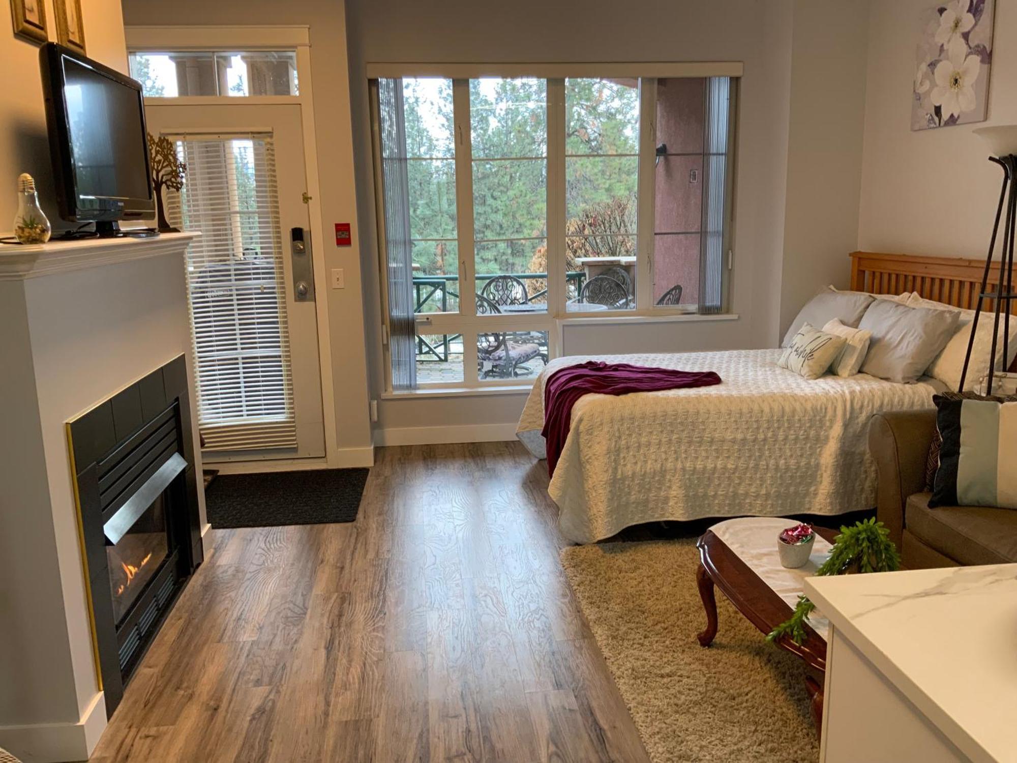Borgata Lodge Resort Kelowna Dış mekan fotoğraf