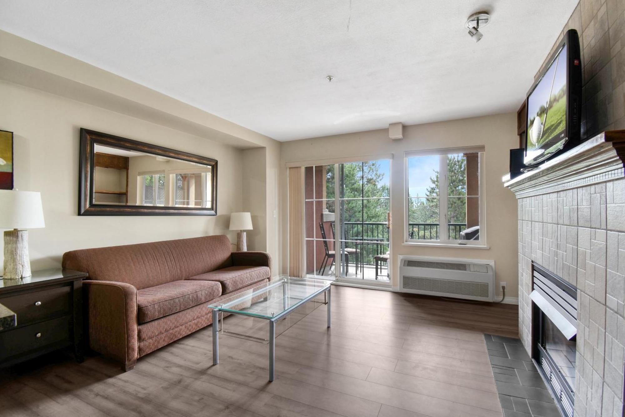 Borgata Lodge Resort Kelowna Dış mekan fotoğraf