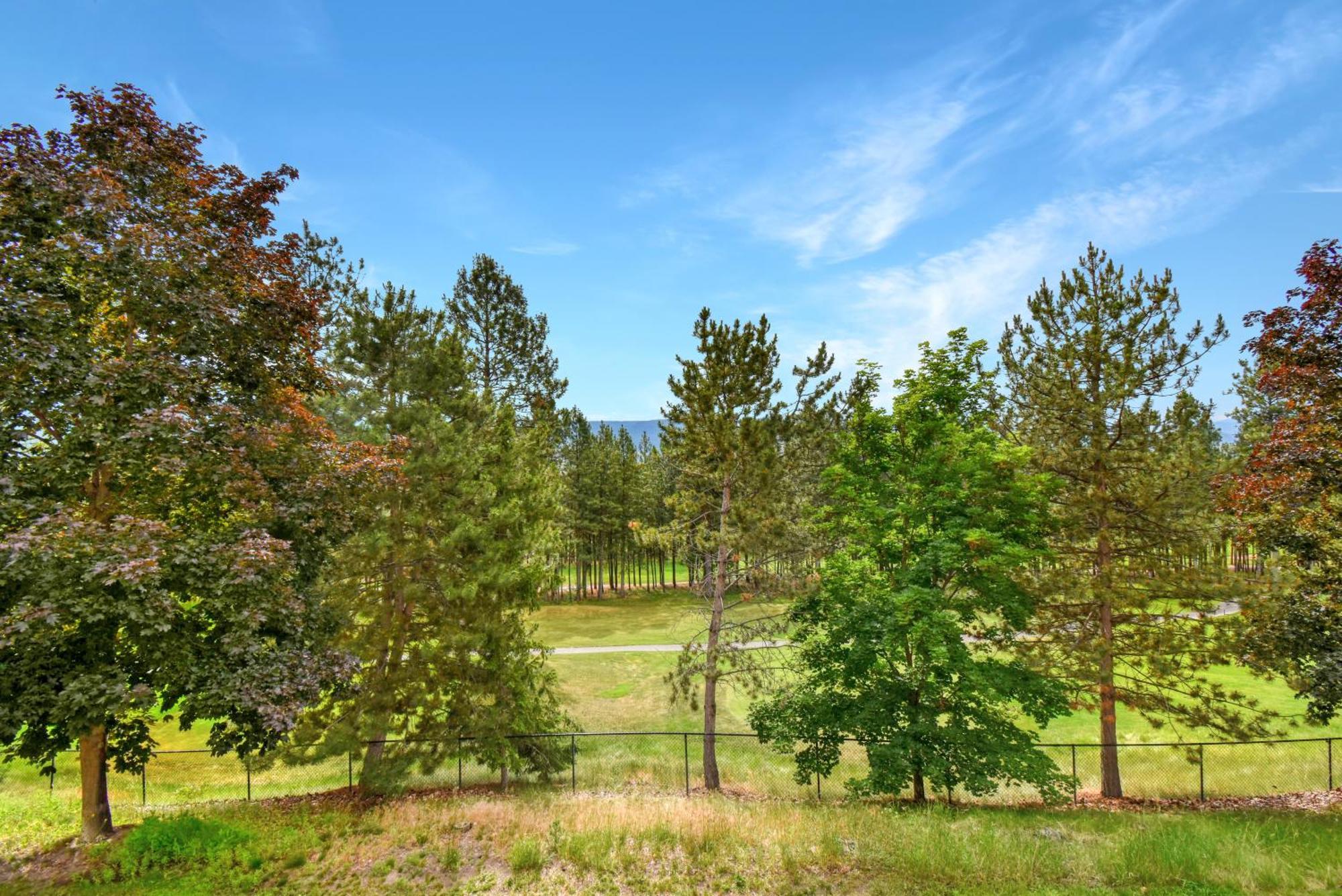 Borgata Lodge Resort Kelowna Dış mekan fotoğraf
