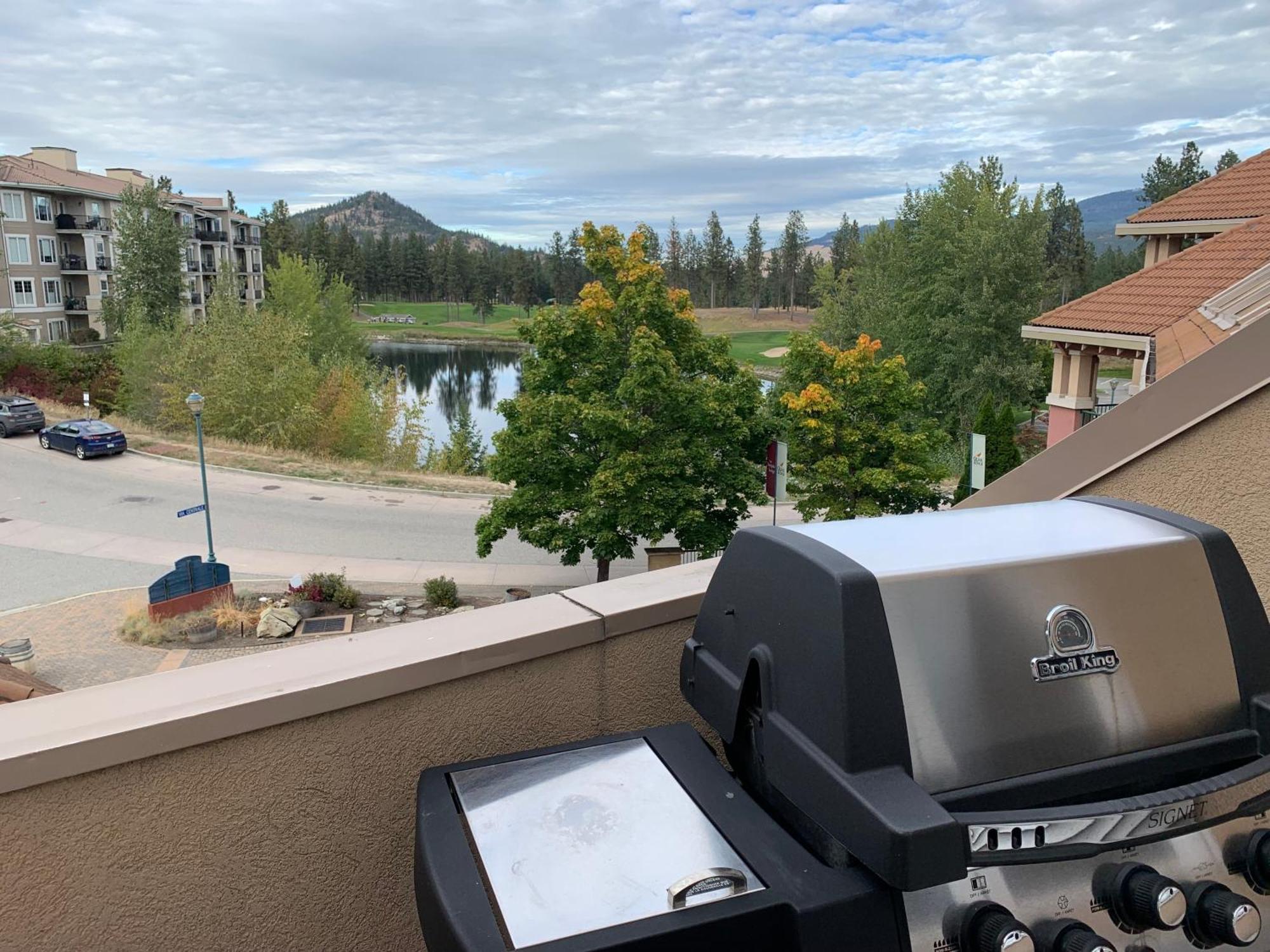 Borgata Lodge Resort Kelowna Dış mekan fotoğraf